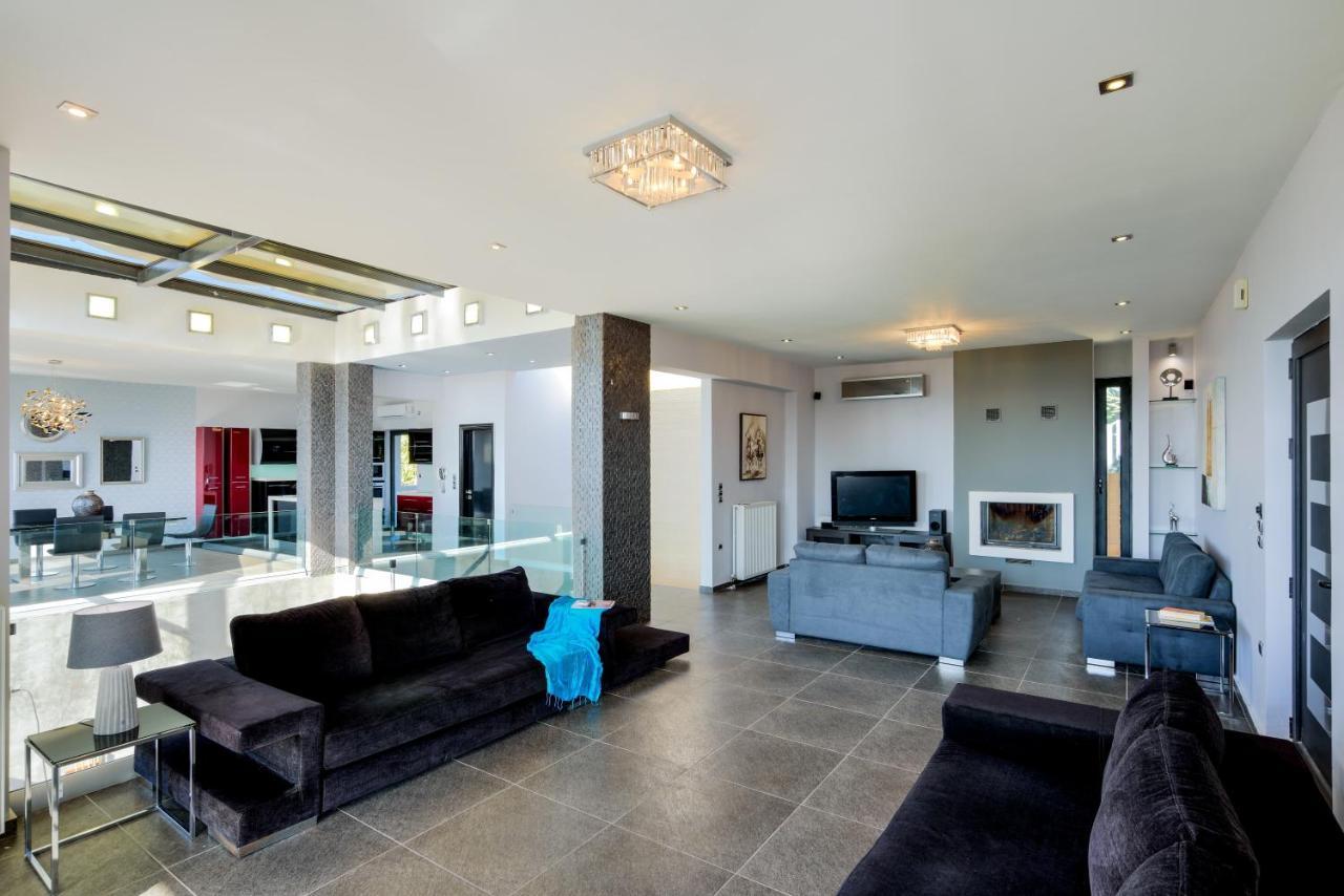 Adorno Luxury Villas Chorafakia Екстериор снимка