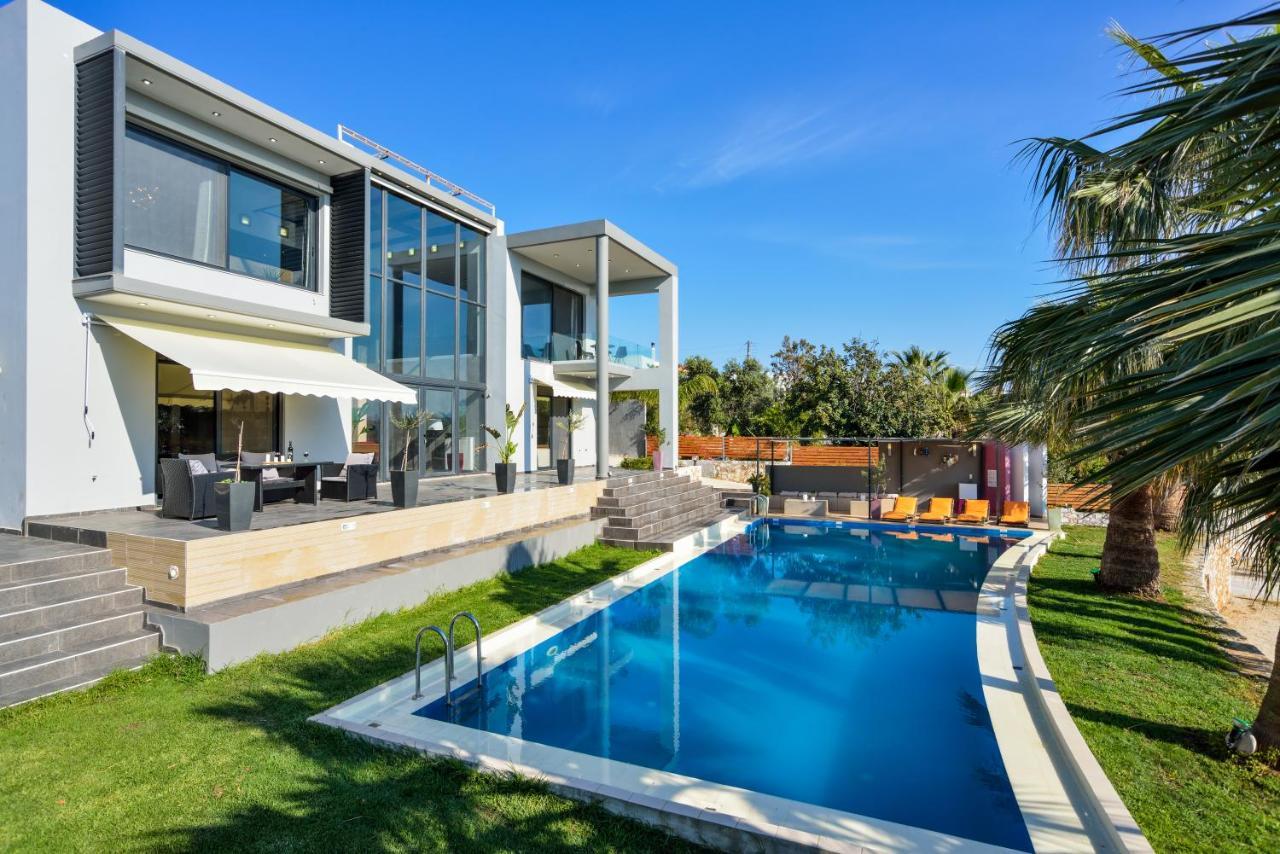 Adorno Luxury Villas Chorafakia Екстериор снимка