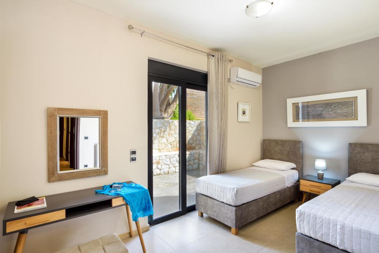 Adorno Luxury Villas Chorafakia Екстериор снимка
