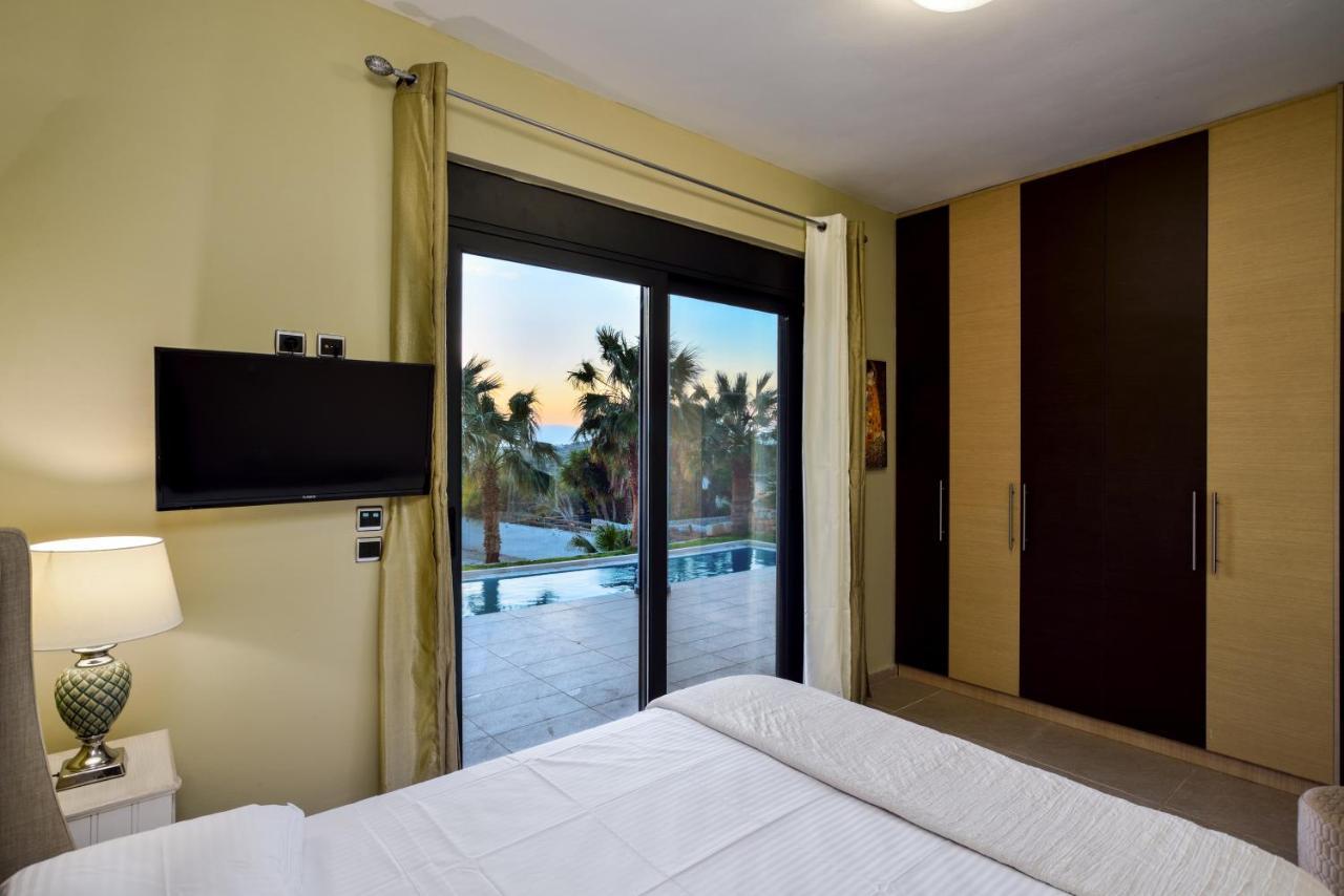 Adorno Luxury Villas Chorafakia Екстериор снимка
