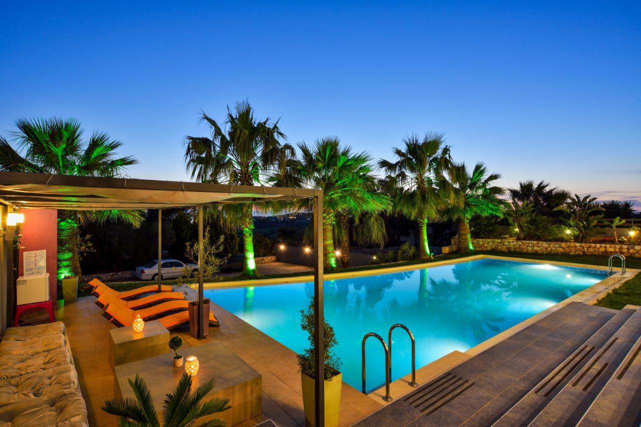 Adorno Luxury Villas Chorafakia Екстериор снимка