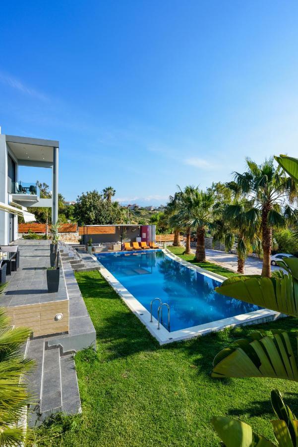 Adorno Luxury Villas Chorafakia Екстериор снимка