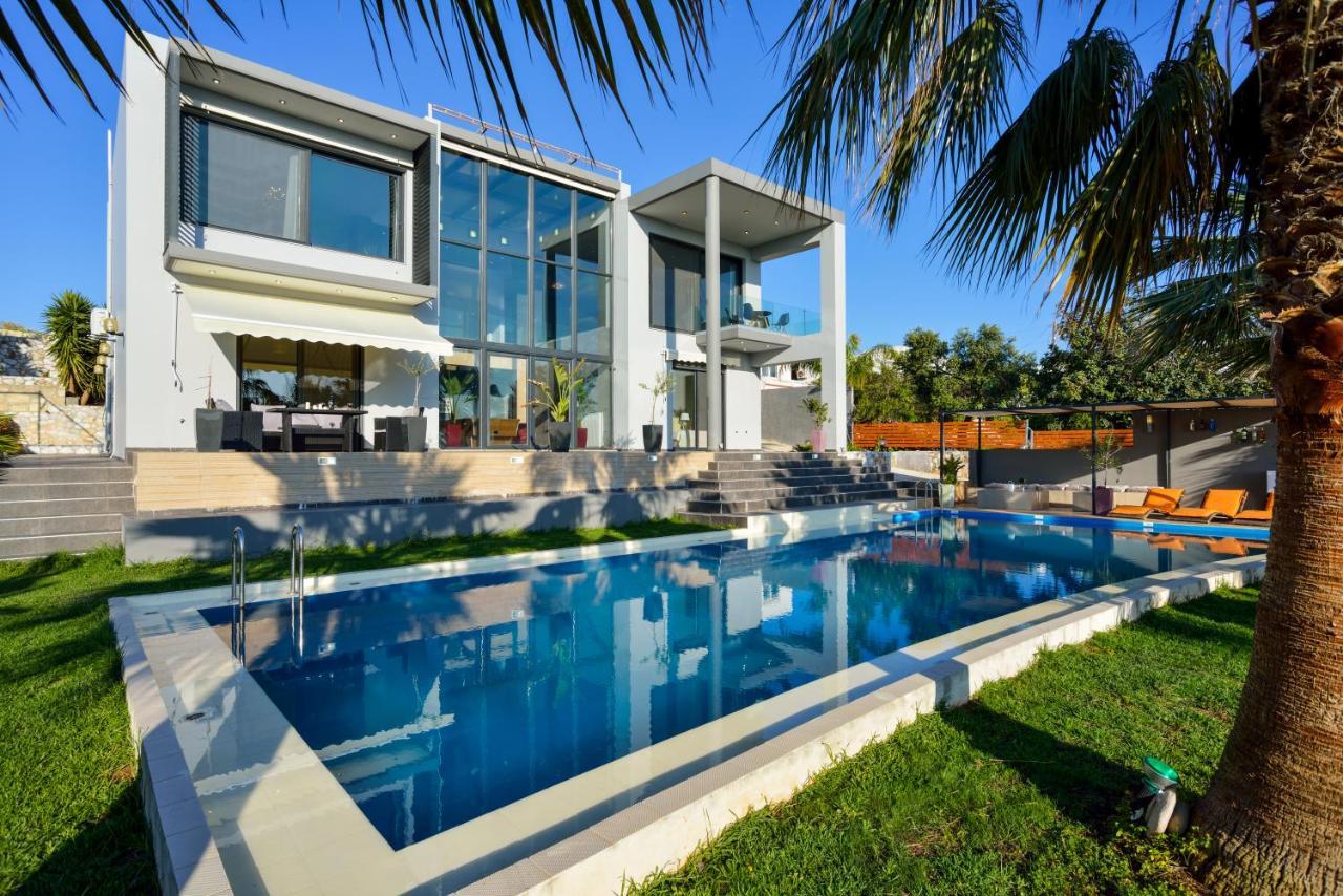 Adorno Luxury Villas Chorafakia Екстериор снимка